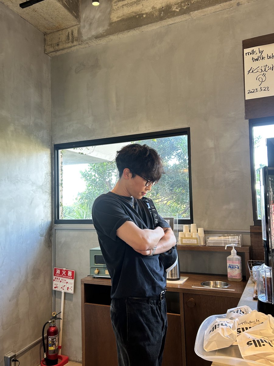 コーヒー待ってる時のビジュが良かった