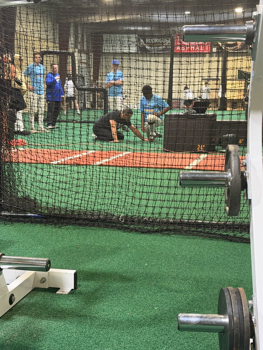 XGatesFranklin's tweet image. #Baseballtraining I got to meet the one and only Eric Yavarone! Who else but him,the strength and conditioning coach for the LA Dodgers!
Entering into the @5toolconnection program to become a better me (ATHELTE). I’m ready to work and I know he will get me to where I want to be.