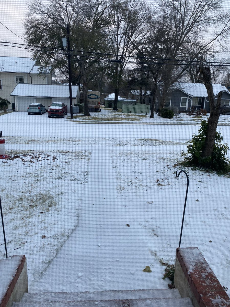 TrueRightX's tweet image. Corsicana Tx January 25 2025 @FoxNews @FOX4 @TXWX @TexasStormAlert