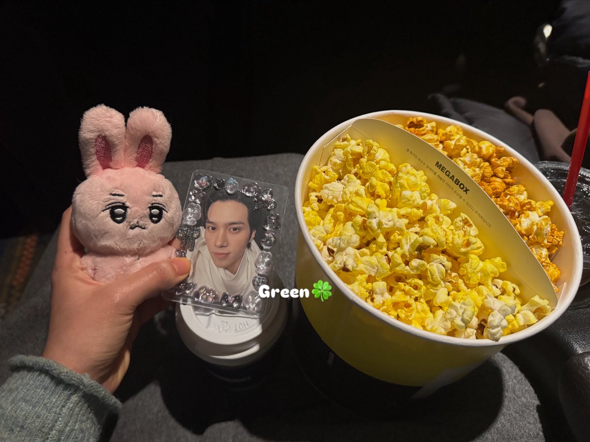 밍이랑 화양연화 花樣年華 특별판 보고 왔다!🥳