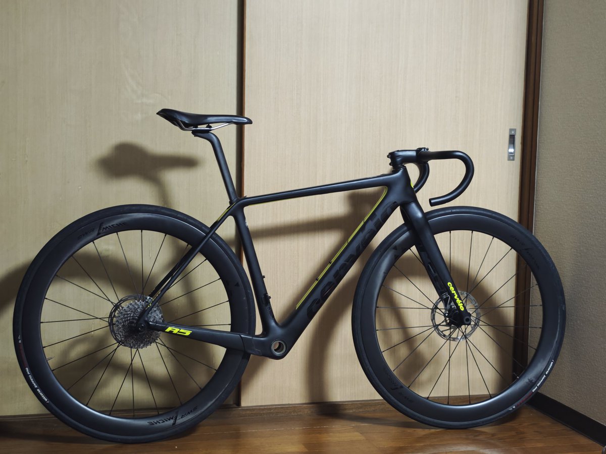 めちゃくちゃかっこよいのに代理店からの返事が遅くて永遠に乗れない…