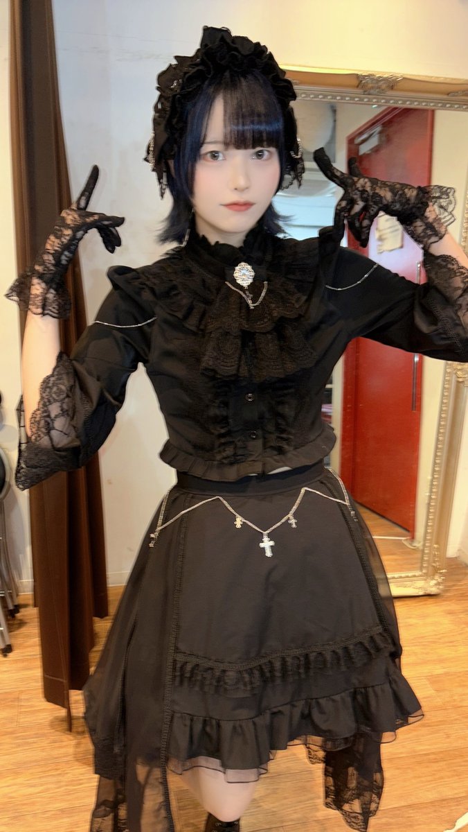 雪月花⑅︎◡̈︎* ゴシック生誕衣装〜🖤 天才だよね(▭-▭)✧