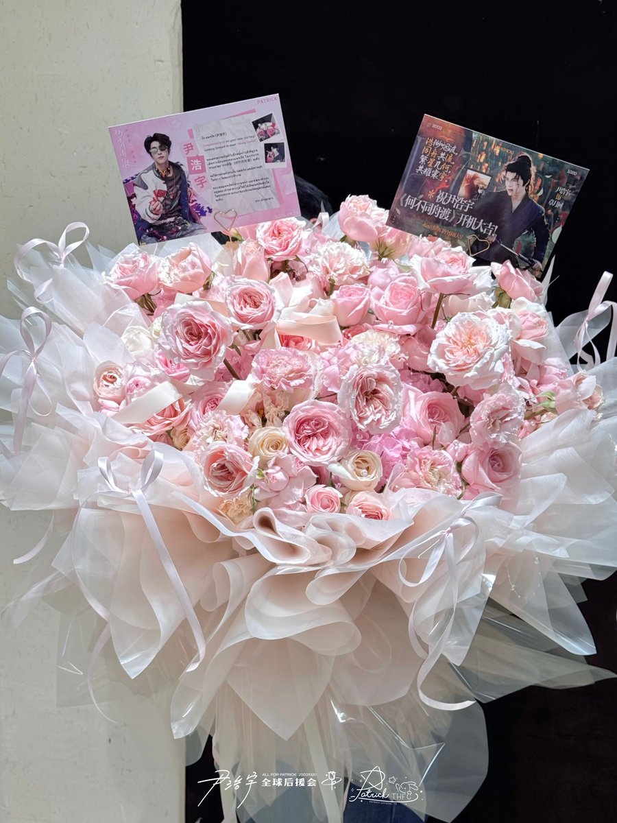 🎬🌸 ขอแสดงความยินดีกับแพทริค ในการเปิดกล้องเริ่มต้นบทบาท “จางเยว่หุย” จากซีรีส์ #DancingWithTheTide อย่างเป็นทางการ

Patrick As Zhang Yuehui🥳
#แพทริคเปิดกล้องDWTT #แพทริค
#ZhangYuehui #何不同舟渡

ขอให้การทำงานครั้งนี้เป็นไปอย่างราบรื่น ถูกโอบล้อมไปด้วยรอยยิ้มในทุก ๆ วัน