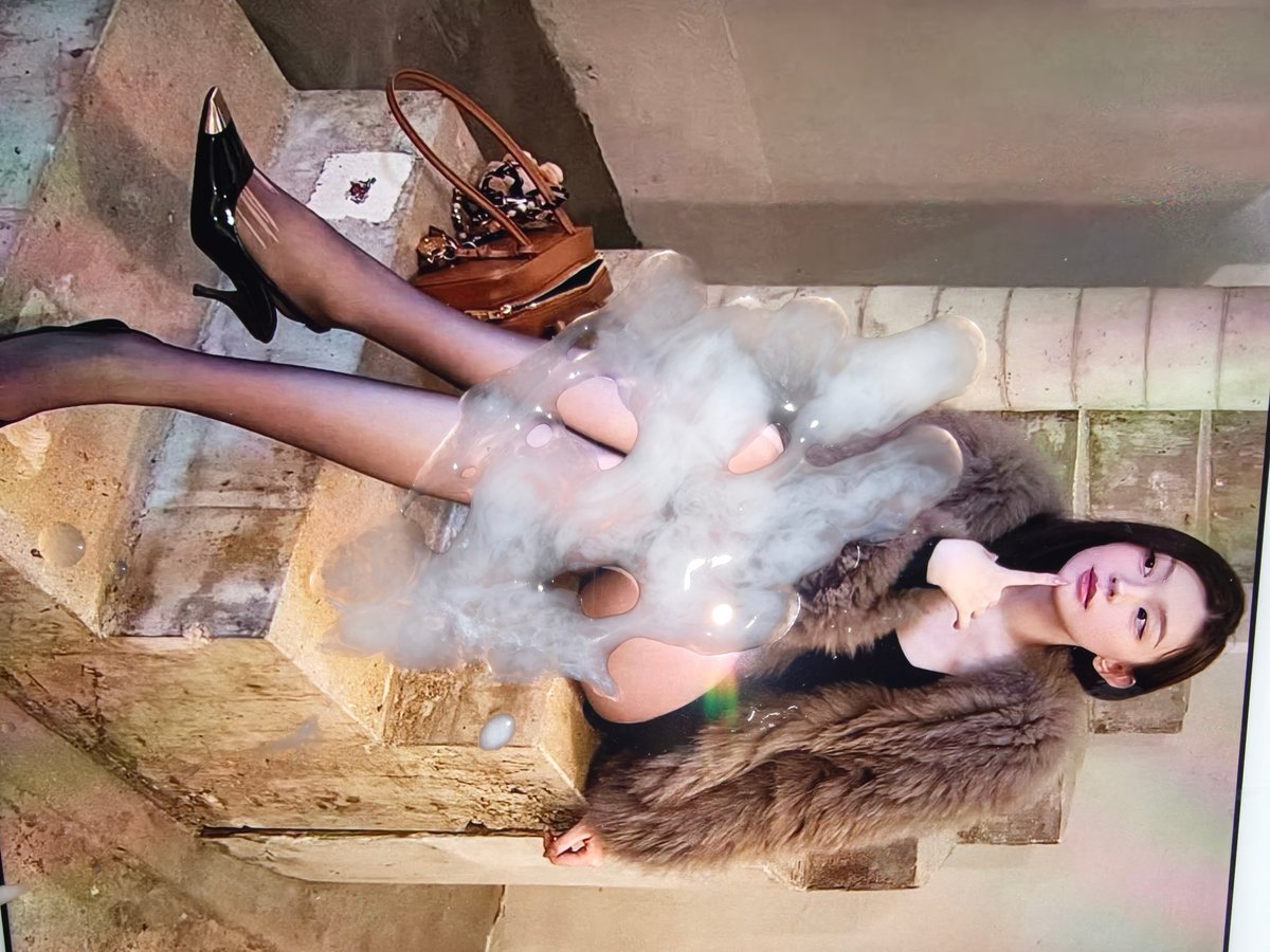 <a href="/ooztt011001/">ooztt_</a> 骚婷婷就爱被曝光