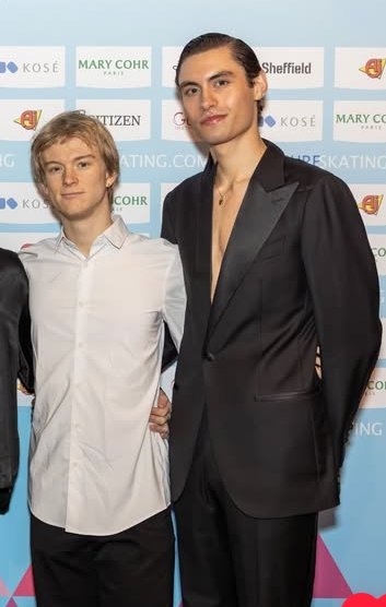 Grassl: "Shit, I forgot my gala outfit!"
Nikolaj: "don't worry. We can share."