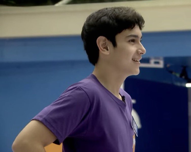 clntqsol's tweet image. my multo is if heath doesn’t get that spot in the big 4 this pbb season. he has it all—smart, strategic, funny, respectful, bubbly, family-oriented, and open to growth. bonus na lang ang looks niya 🥹 ilaban natin si moymoy hanggang duoo 🙏🏻

BBS HEATH