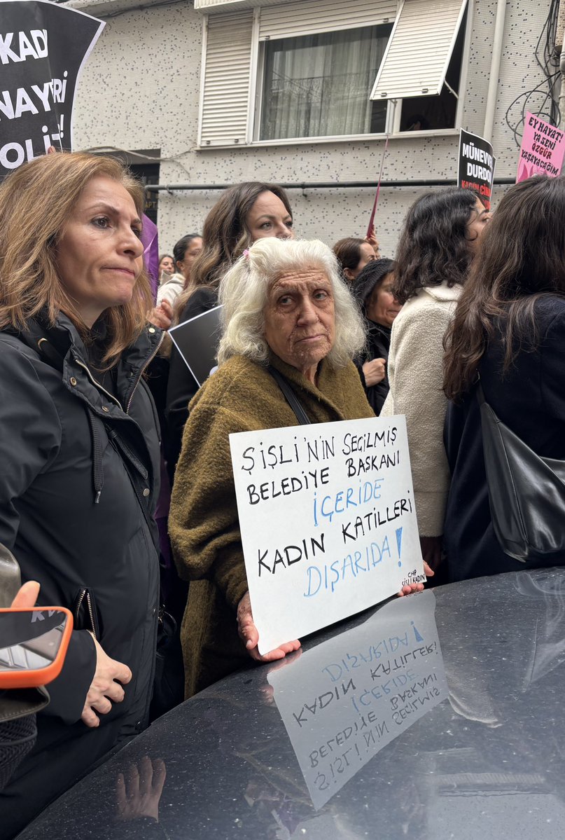"Şişli'nin seçilmiş belediye başkanı içeride. Kadın katilleri dışarıda."