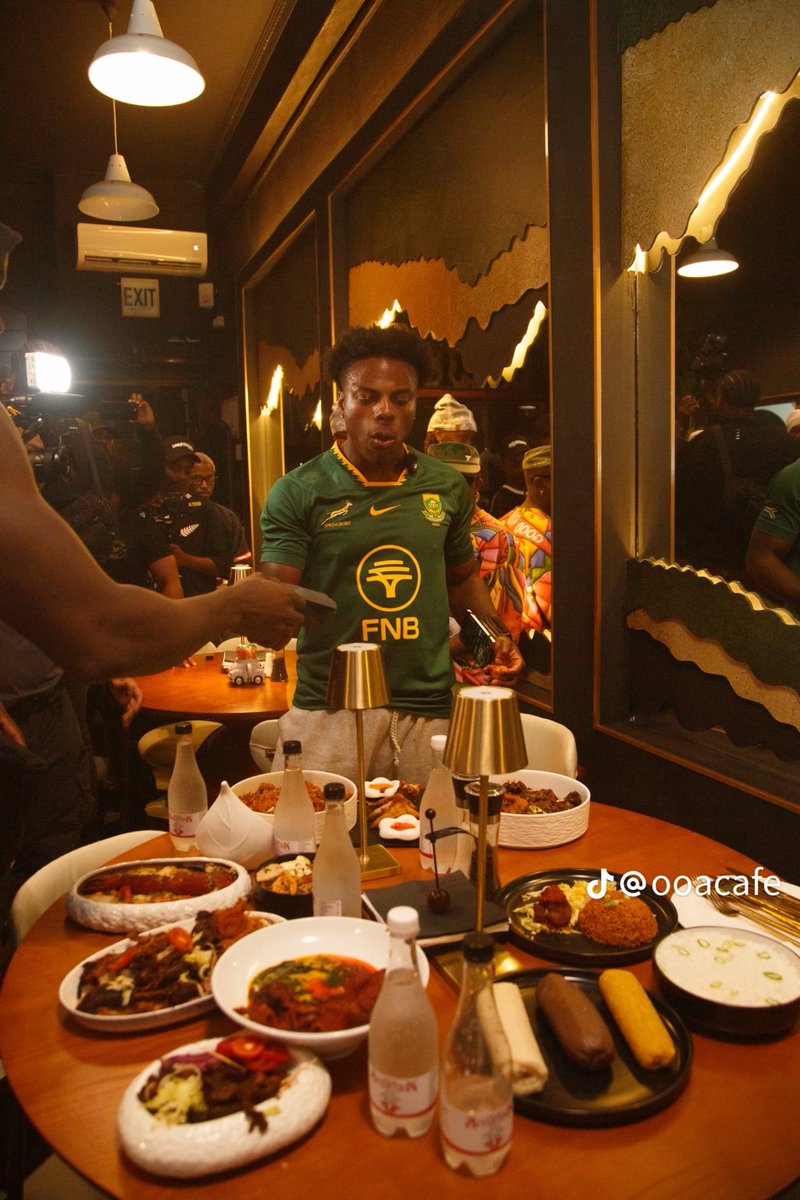 AfricaFactsZone's tweet image. IShowSpeed spent 3 days in South Africa, the longest time he spent in a country during his Africa Tour.

He said he didn't want to leave because the country is too good.