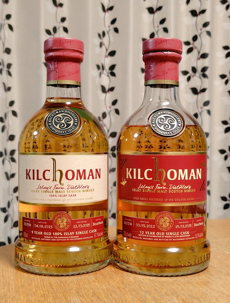 バー・シャムロックとウィスク・イーの記念ボトル バニラ、ほんのり