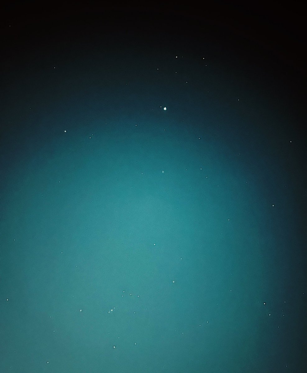 明日もいい日になるって強く思えば
本当にそうなる気がする☺︎
きっと大丈夫..⭐️

おやすみなさい(᎑ ᎑).zzZ