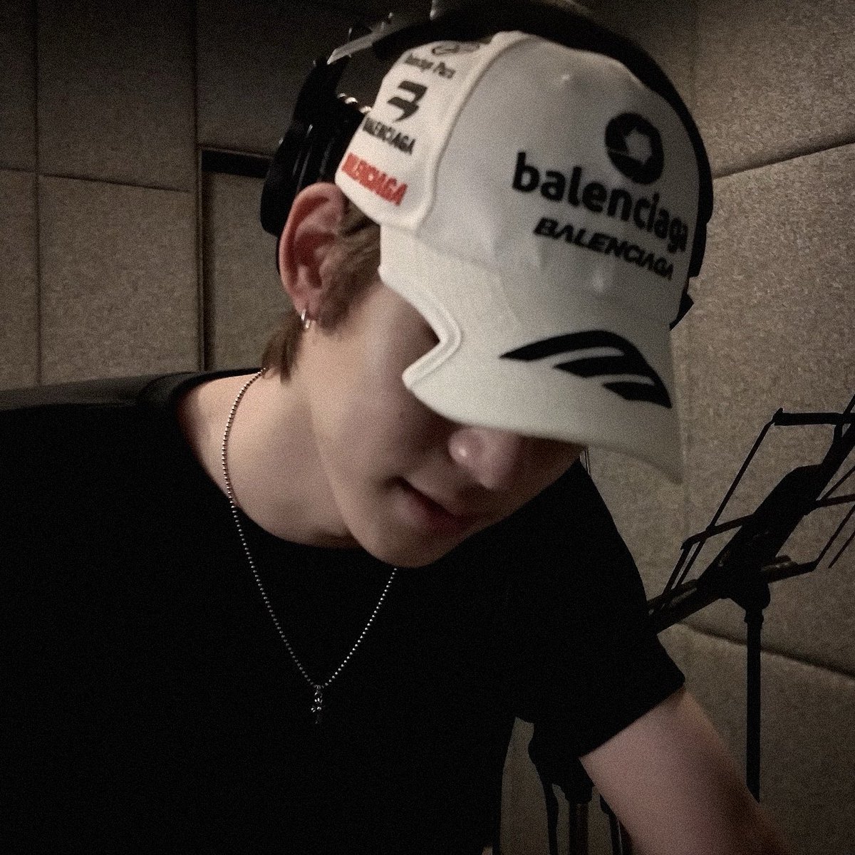 febursg's tweet image. 