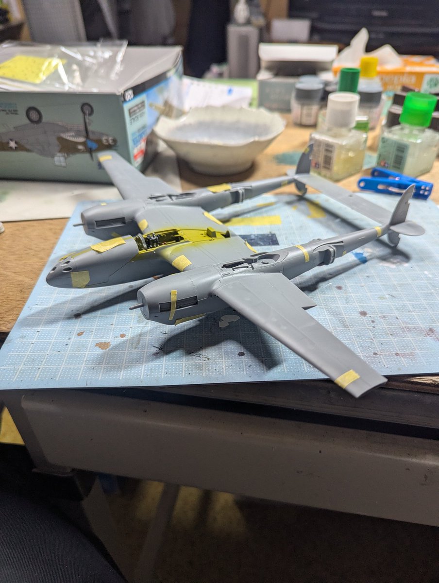 hit26's tweet image. #P38
脚収納庫の分割も立体パズルみたいで凄い。