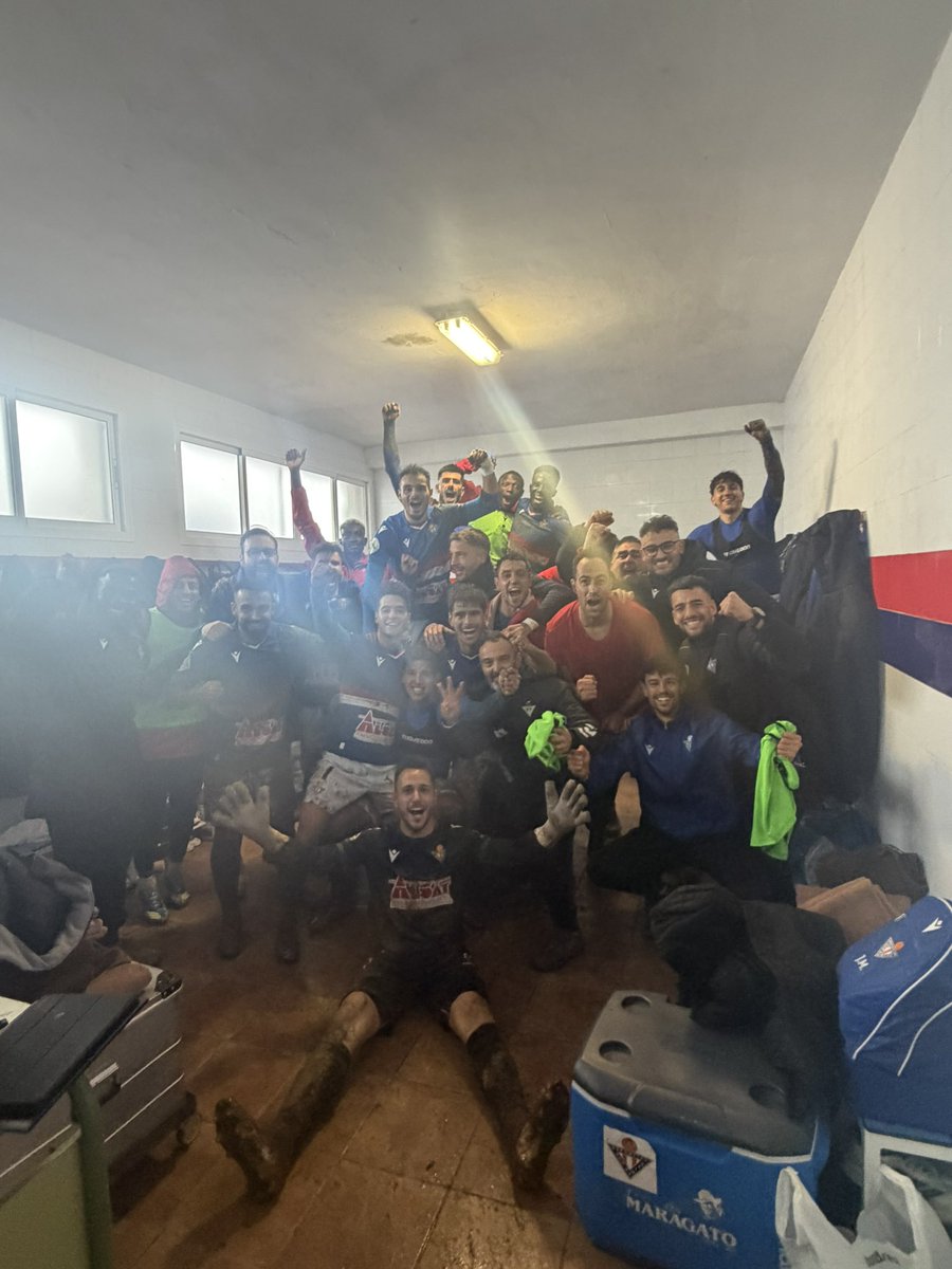 ¿Qué opináis de estos locos? 

📸🍍

#JuntosVolveremos