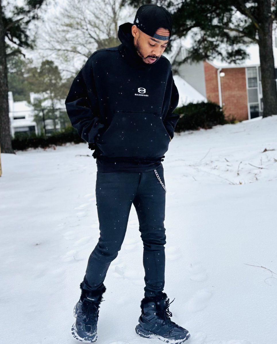 Flyguy901 tweet media