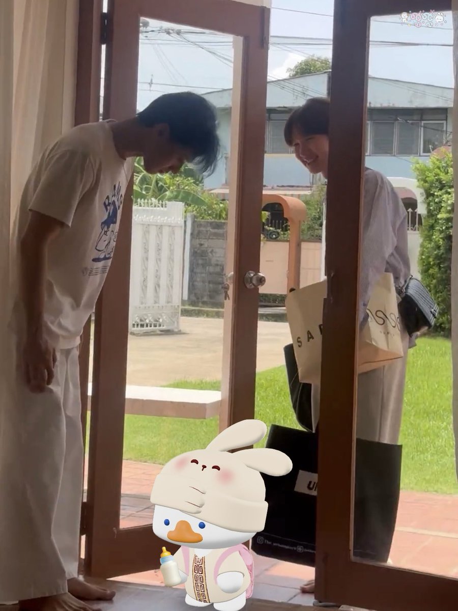 n0turchou's tweet image. 👶🏻 : ปะปี๊เพิ่งไปรับกลับมาจากโนงเนียน…โอ๋เอ๋…ขอดูวตูนส้ากตอนโหน่ยด้ายมั้ย 🥺🍼

♡ #OhAe #โอ๋เอ๋ ໒꒰ྀི◜ ཅ ◝ ꒱ྀི১◞
♡ #KengNamping 🎀.*