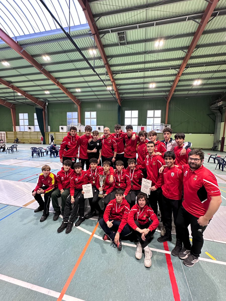 Real Federación Española de Esgrima tweet media