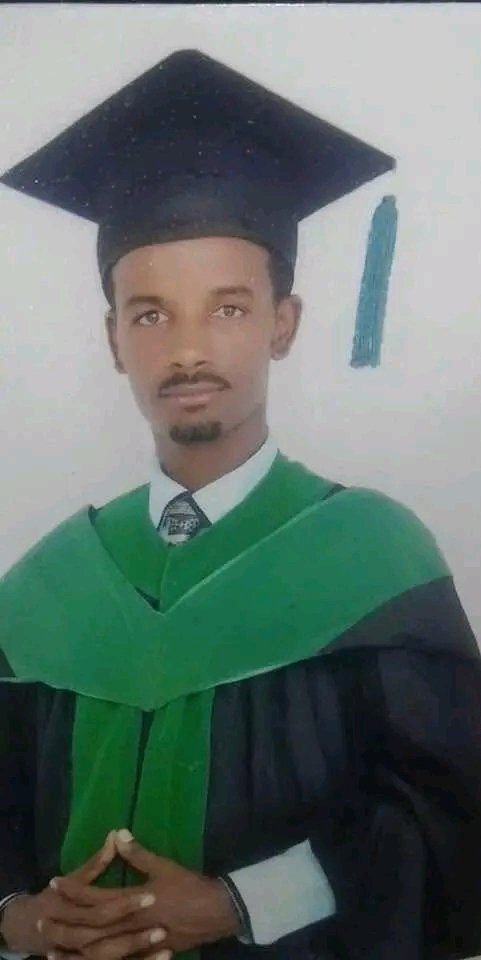 noahbirhan's tweet photo. "አማራ ሆኖ ለአብይ እጅ የሚሰጥ: እስራኤላዊ ሆኖ  ለአዶልፍ ሂትለር እጅ እንደመስጠት ነው።"
አርበኛ ጌታ አስራደ!

ይች መልዕክት እጅ መስጠትን እና መንበርከክን ለሚሰብኩ  ዘረ-ባንዳ ባንዳዎች፣ ከሃዲዎችና ጥቅመኞች ጥሩ ቁንጥጫ ነች! https://t.co/L1Jp6HdXJN