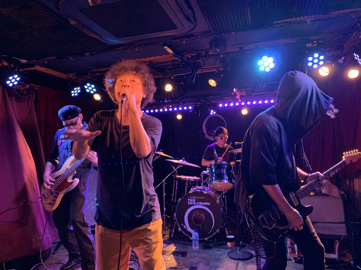 Soul_Chillen's tweet photo. 2026年、初シャクリハ。最高だった。
カッコ良かったぁー！さすがカッコつけたセトリだけあるね 笑
もう音から何から気持ち良過ぎて、メガジョッキ空けた後もあって暴れ倒した。
はぁ、シャクリハ好きだわ。 https://t.co/hcFJ6sluyl