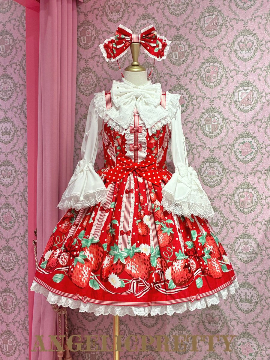 AP_osakaten's tweet image. 🍓2026 New Year Special Set🍓
摘みたていちごジャンパースカートSet
￥36,300
全3色：シロ(SOLD OUT)・アカ・クロ
大阪店 06-6241-7317