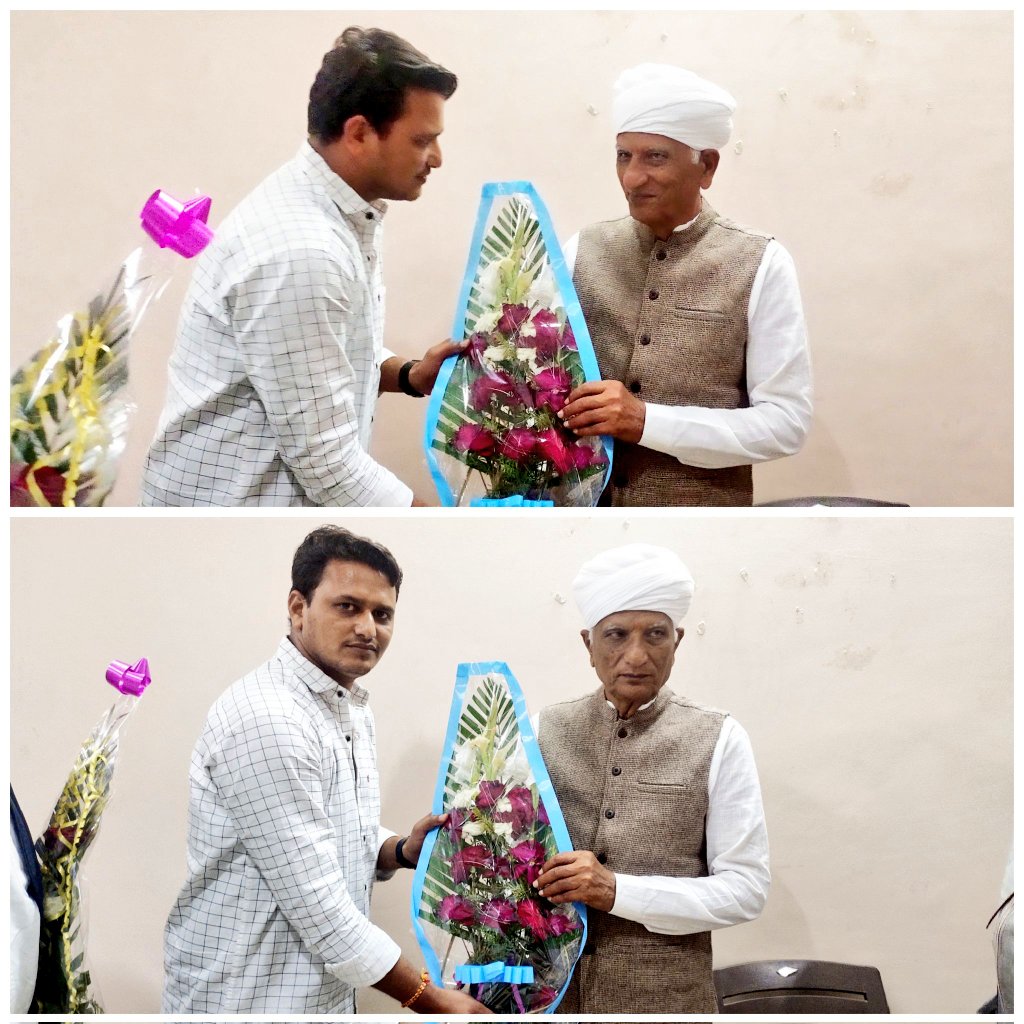 _DurgeshPatel's tweet photo. जब नेता जनता के भरोसे पर खरा उतरता है,
तो वह सिर्फ़ नेता नहीं रहता — जननायक बन जाता है।

हेमाराम चौधरी जी
जनविश्वास, जनसेवा और जनआवाज़ का सशक्त नाम हैं।

#जननायक_हेमाराम_चौधरी @Hemaram_INC https://t.co/X3Eccg4HLx