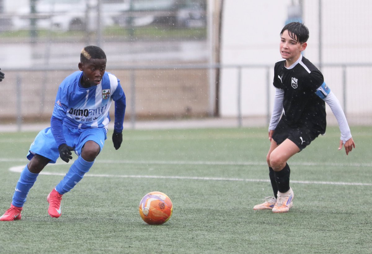 UniBellvitge's tweet photo. La 𝐉𝐎𝐑𝐍𝐀𝐃𝐀, en 𝐈𝐌𝐀́𝐆𝐄𝐍𝐄𝐒 🖼️

S12 A - AE Prat
🔗 https://t.co/nvZuhEeejp

#VamosUni | #Bellvitge | 🔵🔵 https://t.co/oz4uEyTvIV