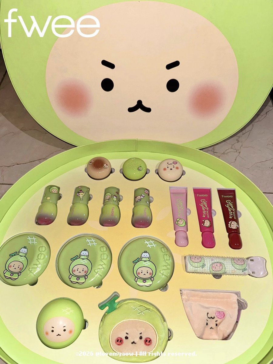 lovemyaow's tweet image. #협찬 #RT이벤트
@fwee_makeup @yurang_official 

RT 해주신 2분께 퓌💚망곰 에디션
신제품 &amp;amp; 뉴컬러 구성 키트 보내드려요 ⸝⸝꙳

26년 2월 올리브영, 색조 맛집 퓌와 귀여운 메론망곰이의 만남 ʕ•ᴥ•ʔ🍈

✨new 스무디 틴티드 립밤 3종, 퓌 베스트셀러 제품들과 볼류밍 글로스•푸딩팟