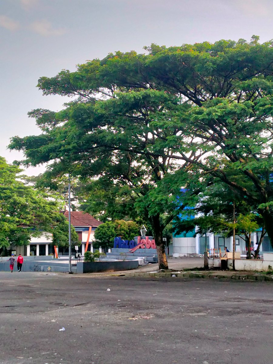 neyla_cha's tweet photo. Mengawali pagi hari tadi yang cerah :) https://t.co/lFCMIQCGOB