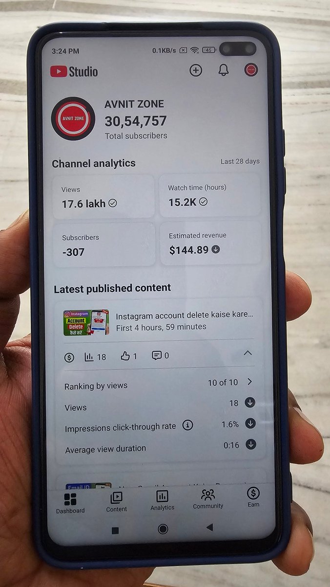 Avnitpatel3's tweet photo. Hi @TeamYouTube, my channel AVNIT ZONE (3M+ Subs) has a major glitch. Despite 1.5M bell notifications active, new videos get only 18 views. Notifications aren't triggering even on my test devices. Please investigate this delivery failure.
Channel: https://t.co/N257HJMzRp https://t.co/TDTISz7dt2