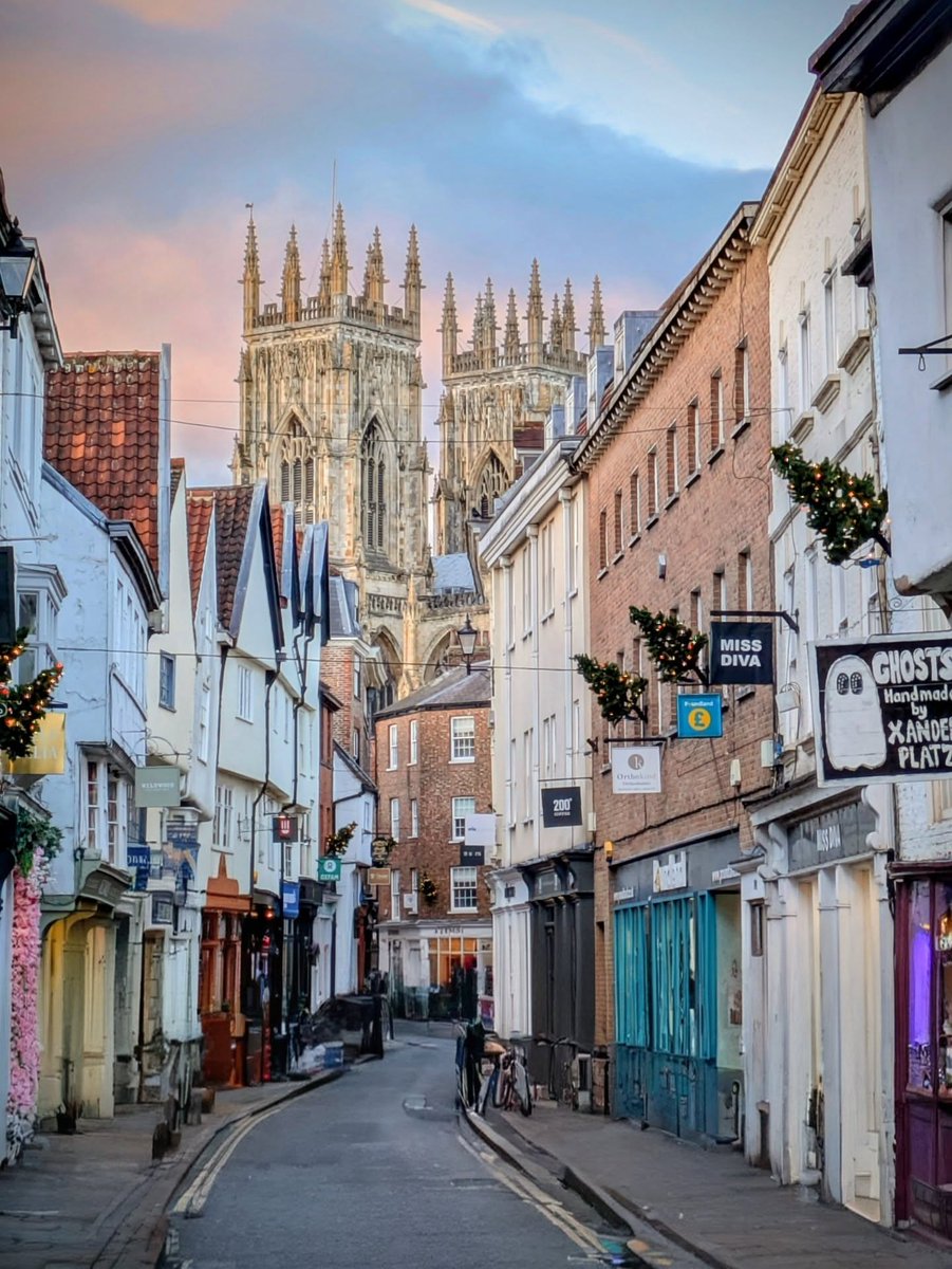 ✨ Visit York ✨ tweet media