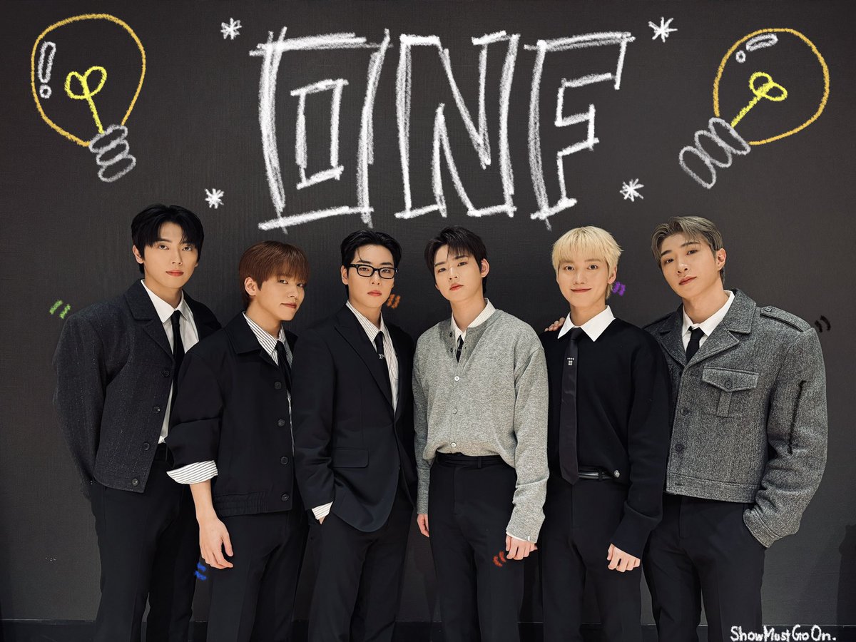 WM_ONOFF's tweet image. [#온앤오프 #ONF]
퓨즈들 건강하게 잘 있기!!
내일 봐💡❤️🧡💜🖤💚💙💡