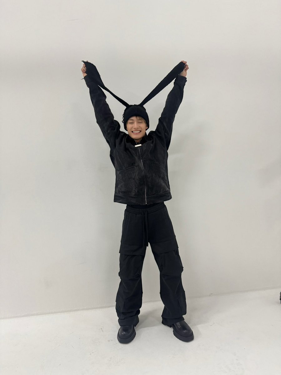 明日は!!

❤️‍🔥映画『純愛上等！』完成披露上映会
❤️‍🔥CDTVライブ！ライブ！出演

盛りだくさんな1日ですが、
遂に…!!ひと足先に皆さんに作品をお届けできること嬉しく思います!!

公開まであと少し!!盛り上げていきますよぉぉぉ🔥👊

📸JUNONさん撮影の時のオフショット

#PR #純愛上等
#髙松アロハ