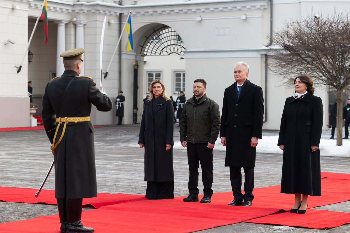 Volodymyr Zelenskyy / Володимир Зеленський tweet media