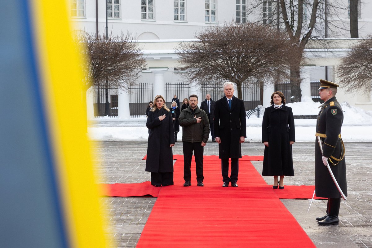 Volodymyr Zelenskyy / Володимир Зеленський tweet media