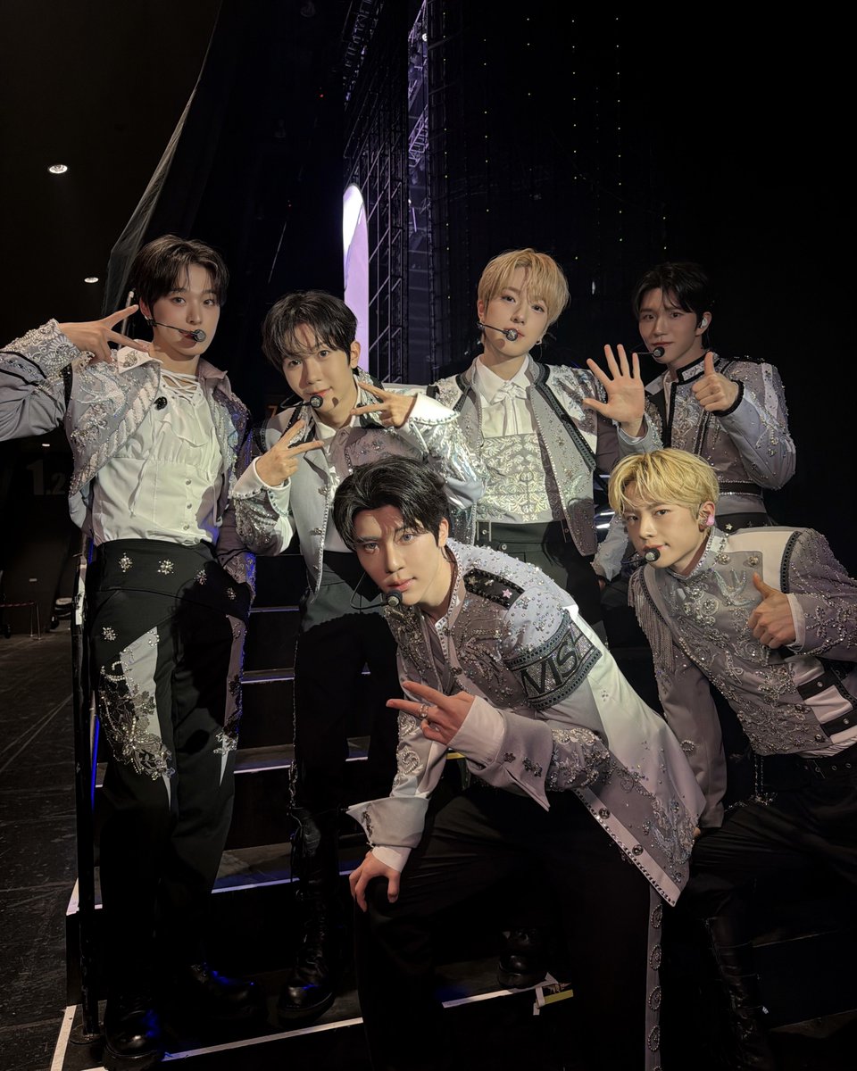 nctwishofficial's tweet image. 오늘도 홍콩에서 시즈니분들을 만난다고 생각하니까 너무 설레고요 〜
공연 처음부터 끝까지 즐겨주셨으면 좋겠어요 
기대해주세요〜！

諗到今日喺香港可以同NCTzens見面真係好心動 〜
如果大家可以由頭到尾都睇得開心就好啦
請多多期待〜！

#YUSHI #유우시 #ユウシ  
#NCTWISH #INTOTHEWISH…