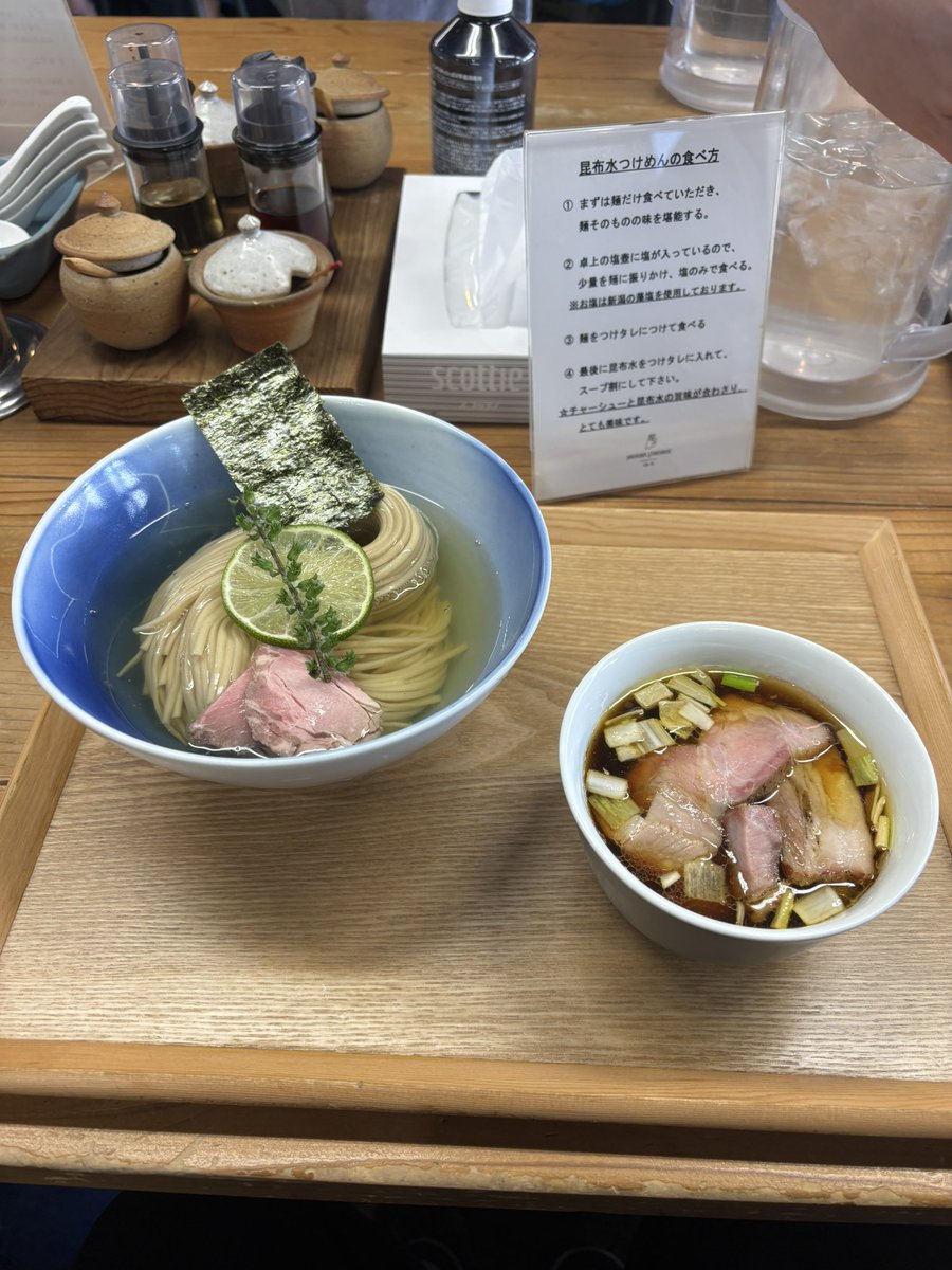 Naotobki's tweet image. YOKOKURA STOREHOUSE 小山市

昆布水つけ麺 味玉🙇
ピリ辛まぜそば
醤油そば

今日は久々早めの日曜日✨

レギュラーの醤油そばと昆布水醤油はいつ食べてもうまい🤤
今回の限定ピリ辛まぜそばも辛くてうまいし追い飯に鰹節かかってるから香りも最高でした😍

ラーメンは爆発だ！