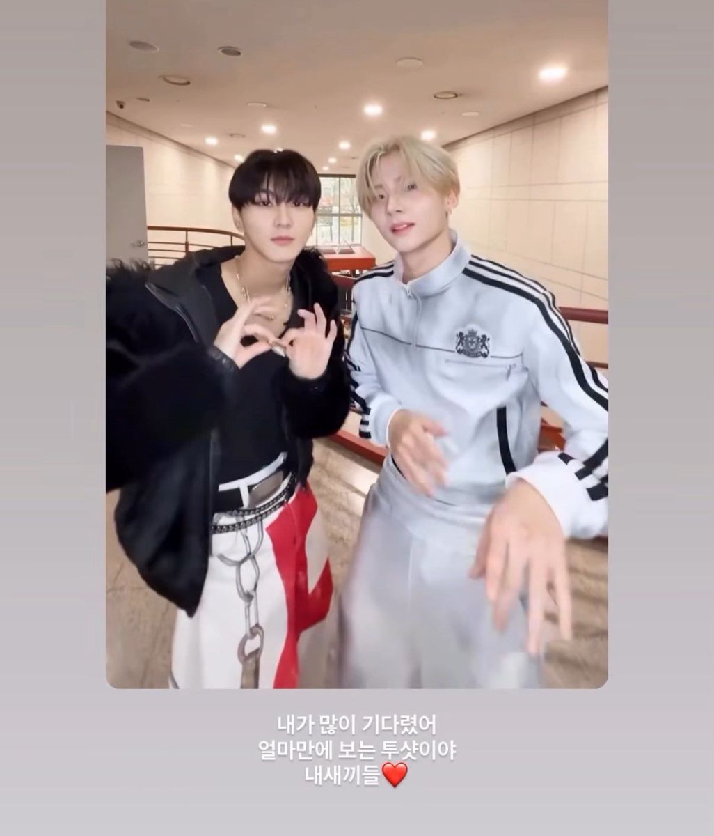 ALD1_fess's tweet image. Allyz! Lucu banget deh perbedaan panggilan guru dance popping BigHit di caption repost IG nya:\n\nSangwon-Jungwon : My babies ❤️\nLeo-Heeseung : Two cool guys 😎❤