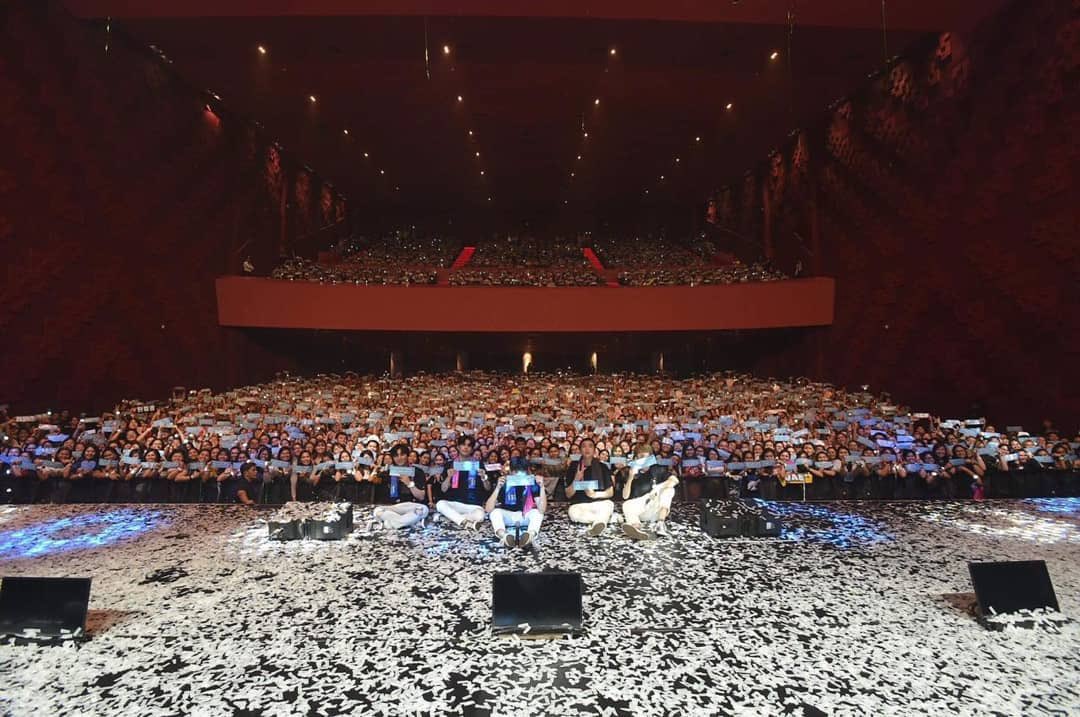 parksjpeg's tweet image. 181006 Youth In Manila
191123 Gravity In Manila
250222 Forever Young In Manila
260124 The Decade In Manila 

🤍