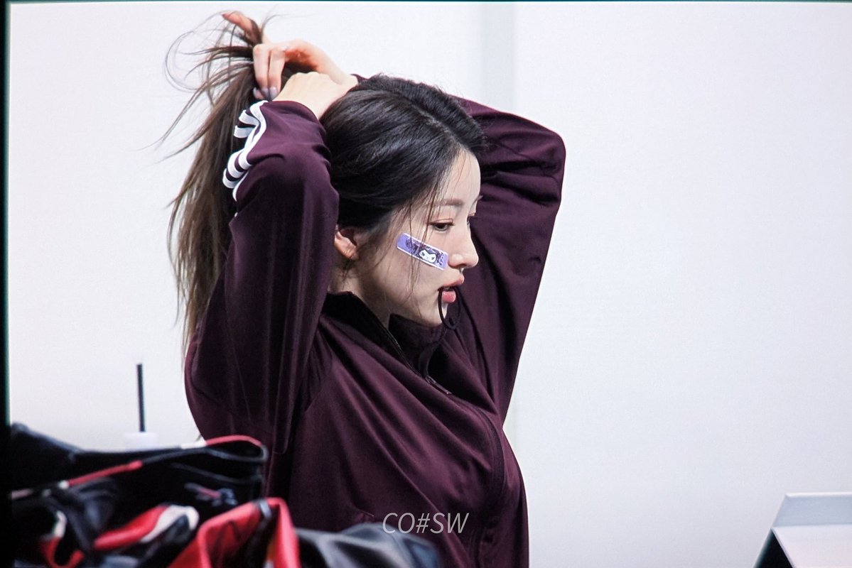 CodeNameSowon's tweet image. 260125 pre 😎
#여자친구 #GFRIEND
#김소원 #KIMSOWON
#소원 #SOWON