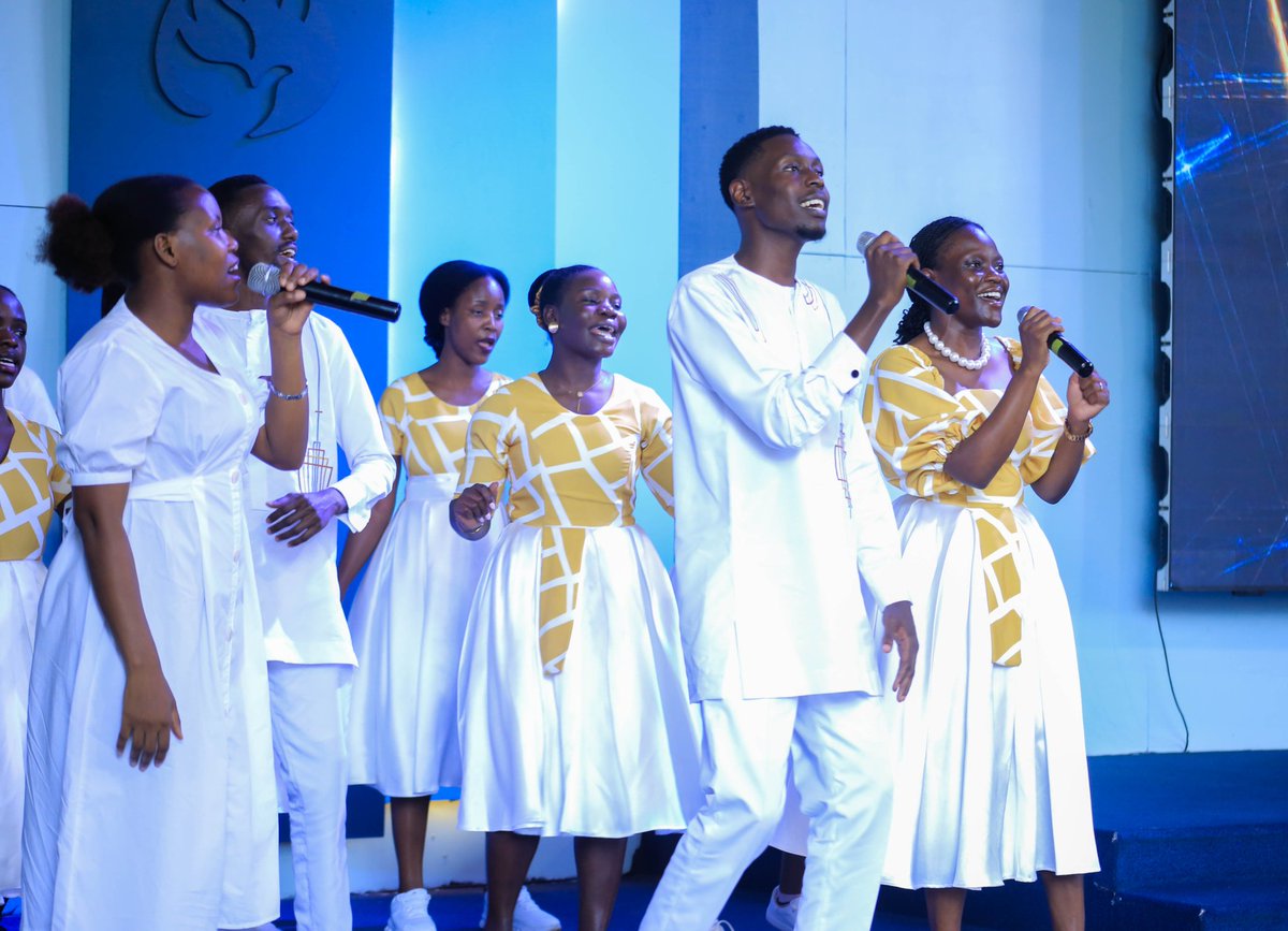 Grand Entrance Service : Praise Moments 
When you overcome, you dance, you praise! Praise the Lord even more. 

#GrandEntranceService #YearOfDominion