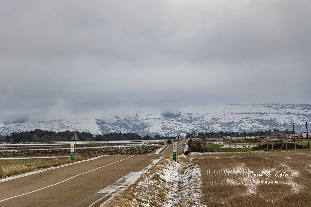 Valle de Losa (Burgos) #ValleDeLosa #ValleDeLosaBurgos #Burgos #NieveEnBurgos #NieveBurgos #NieveEnElValle #NieveEnLosa #CarreteraNieve #CarreteraConNieve #NieveEnLaCarretera #NieveCastilla #NieveCastillaYLeon #NieveInvierno #NieveEspaña #PaisajeNevado #CarreteraNevada