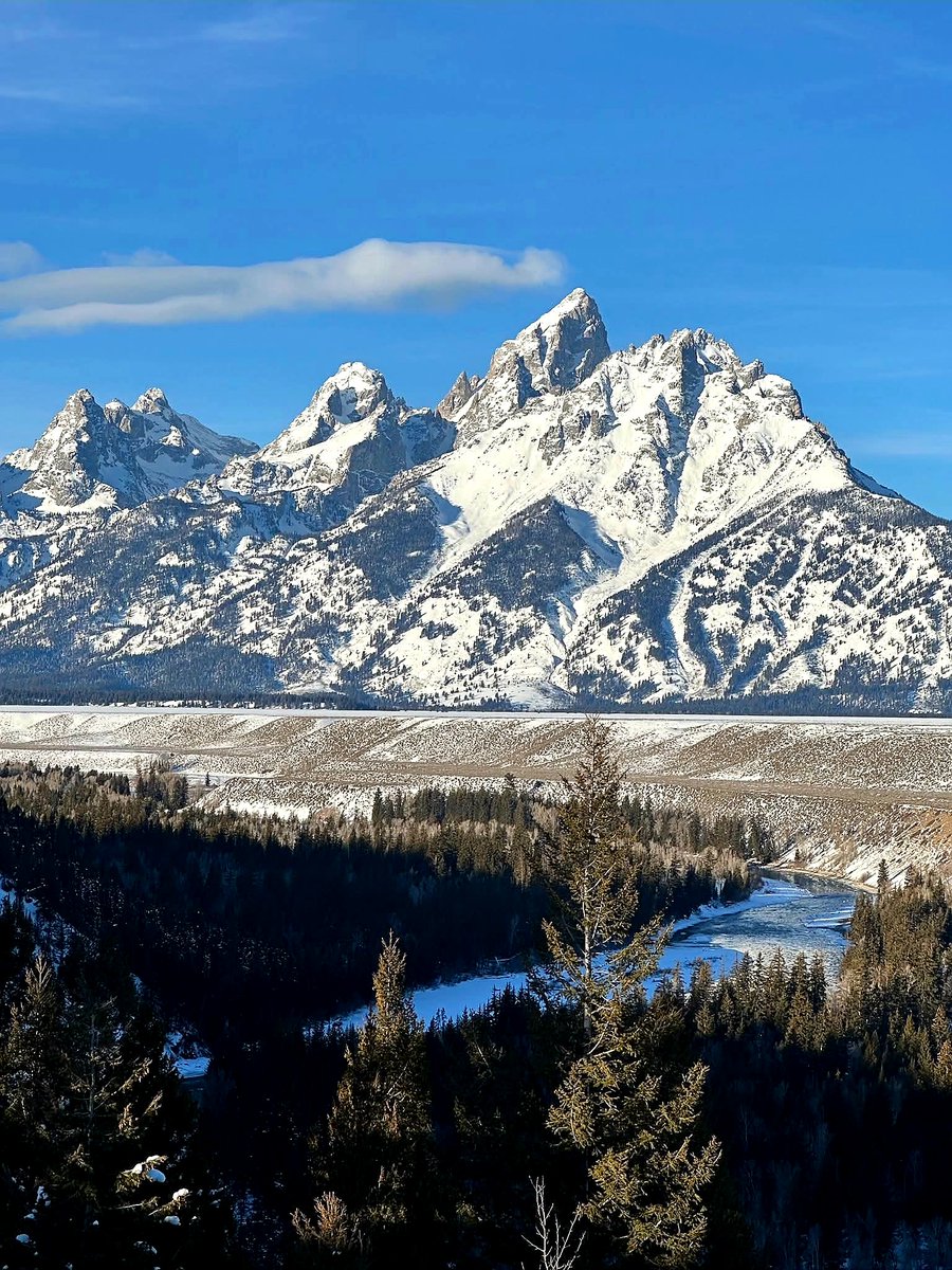 russcar10now's tweet photo. Good morning from Wyoming https://t.co/u4zYa06CRg