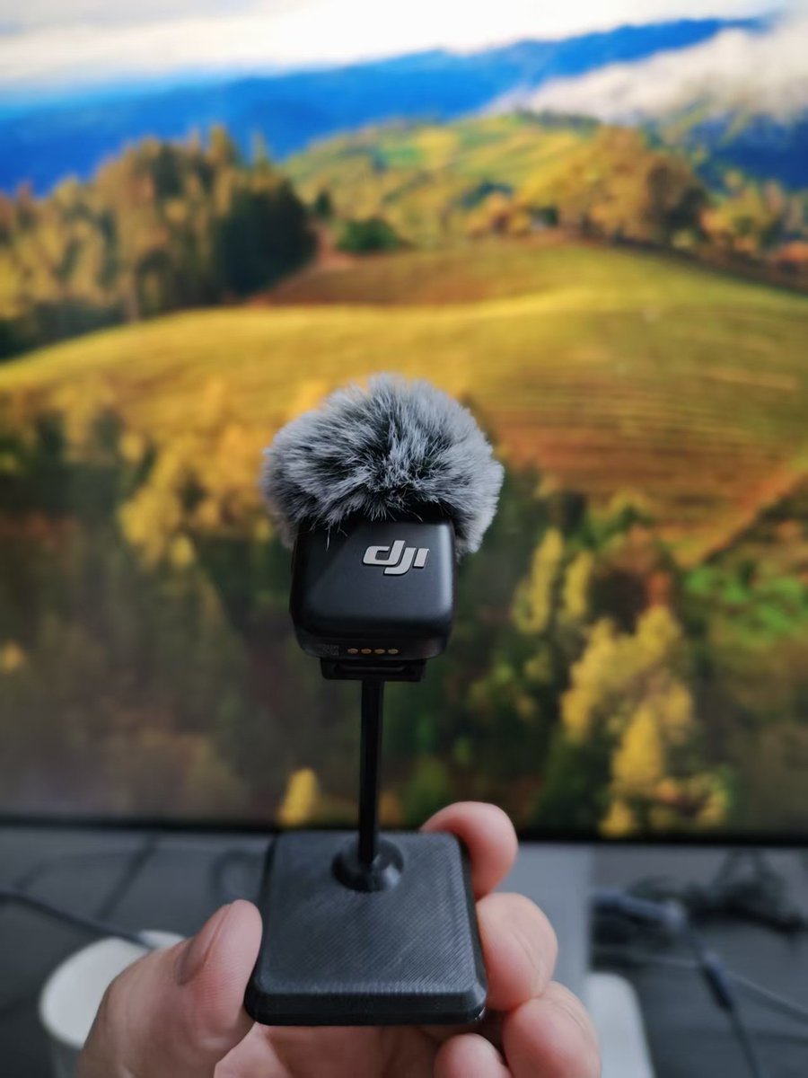 eeeric_w's tweet photo. 最近比较火的 DJI Mic + VoiceInk + LLM 的组合！效果确实不错，很舒服 PC 语音输入方案。 https://t.co/z1YAFhQtji
