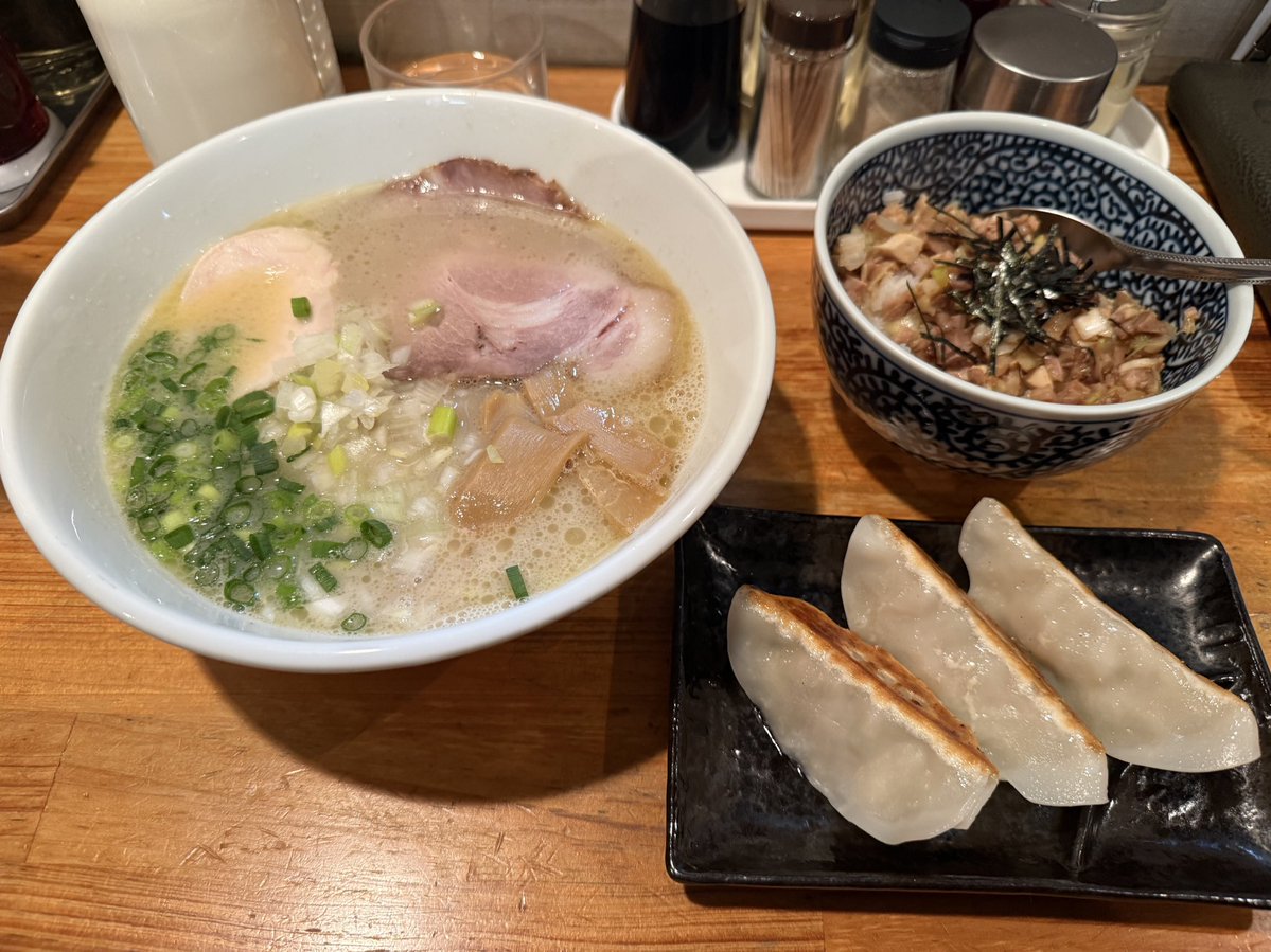waremococo's tweet image. 連休最終日😭
↓ツイのnoteも見てね🫠
#今日のラーメン
#ラーメンダイエット