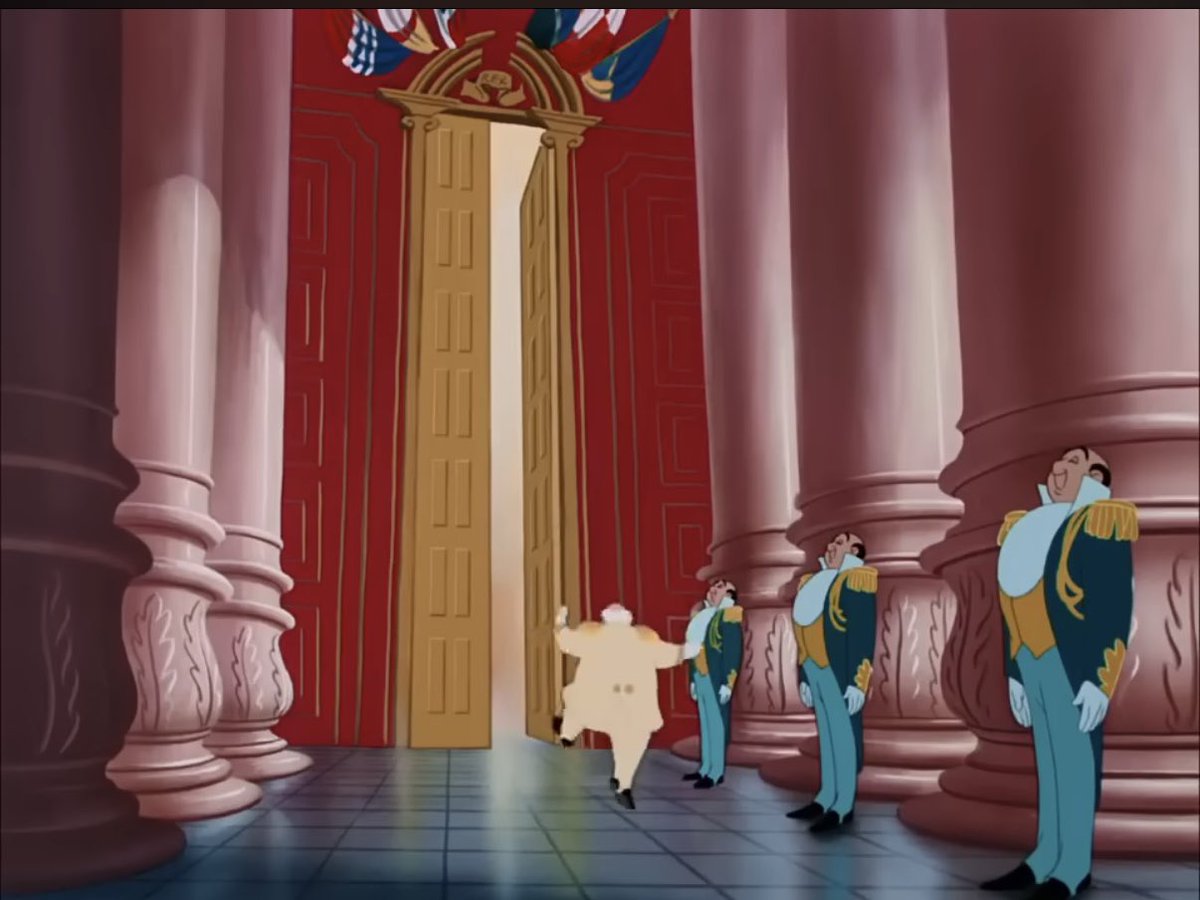 yoka__1128's tweet image. やっぱシンデレラといえば、デカ過ぎるドアと、デカすぎるベッドと、階段を駆け降りていく馬車だよな。