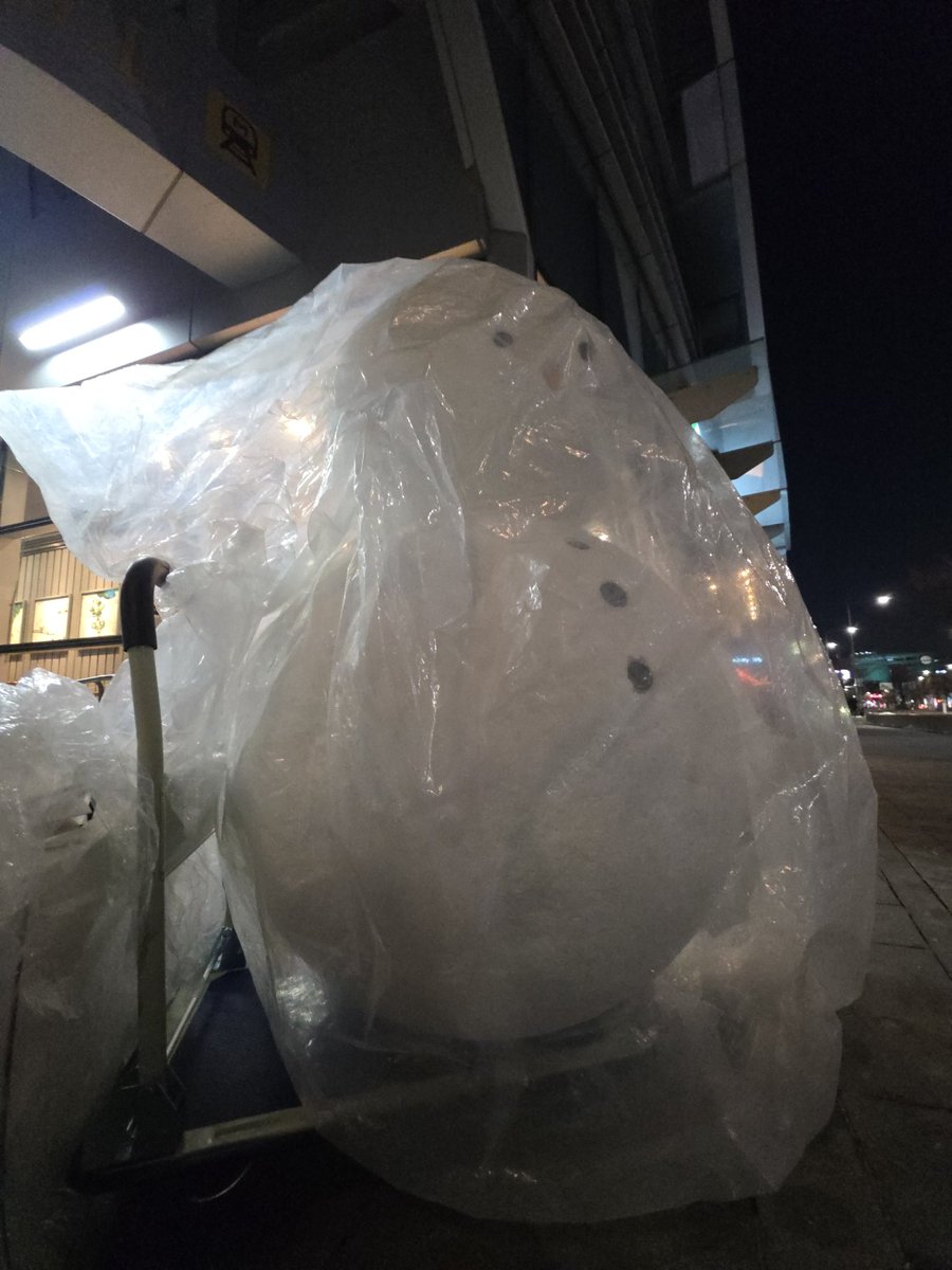 친구들이 니 이벤트 회사 사장이냐함