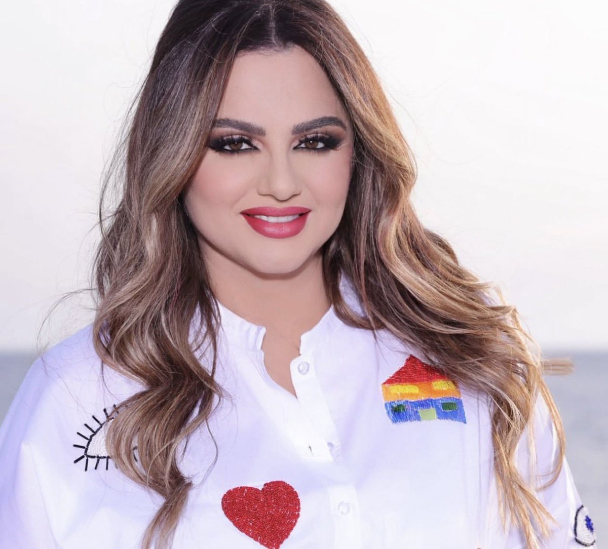 _ElieMerheb's tweet photo. النجمة #باسكال_مشعلاني في مرحلة تسجيل ألبومها الغنائي الجديد، ويضمّ حوالي 11 أغنية منوّعة بين اللبناني والمصري والجزائري، إضافة إلى تجديد أغنيتين من زمن الفن الجميل.
الألبوم سيُبصر النور في عيد الفطر 🎶 
@pascalbachalani 
🇱🇧 🇪🇬 🇩🇿 https://t.co/EoBvUtUFW8