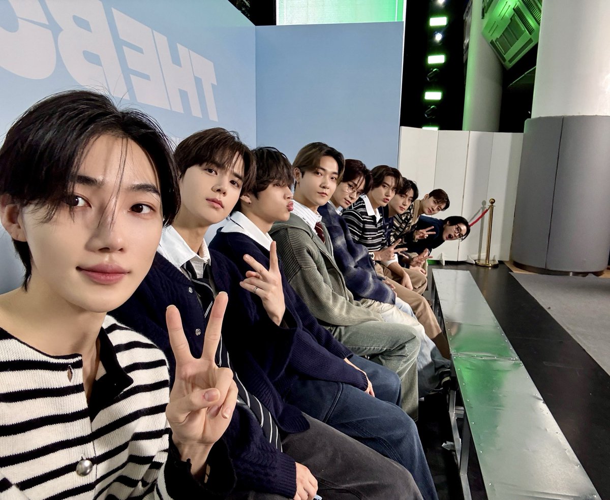 THEBOYZ_officl's tweet image. [📸] THE BOYZ CHINA FANMEETING in Shanghai DAY 2 완료🩵 더비와 함께한 오늘은 더할 나위 없이 완벽한 하루☺️ 오늘의 순간을 오래 기억할게요🤙 THE B 阿拉一道蛮开心 阿拉爱侬💫💕

#THEBOYZ #더보이즈