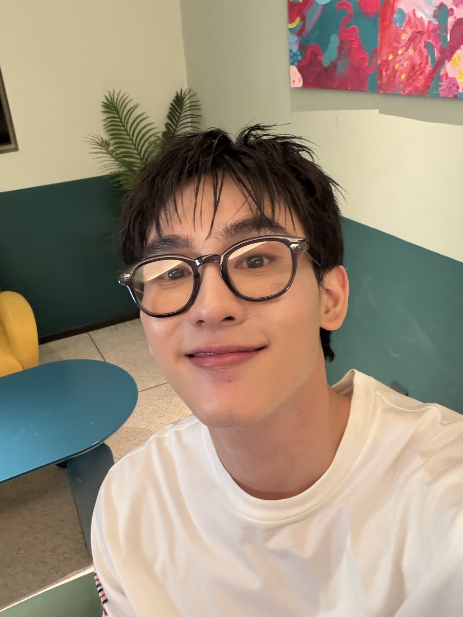 kasibook's tweet image. ขอบคุณทุกคนที่มาร่วมกิจกรรมกันนะครับ ทีมหลังบ้านด้วยนะคับ วันนี้สนุกมากๆเลย เดินทางกลับบ้านปลอดภัยนาจาาา รักนะหมั๊มๆ จุ๊ฟๆ 🥰🥰

"LEVEL UP LEVEL LOVE WITH BOOK"
 #MELAxBOOK