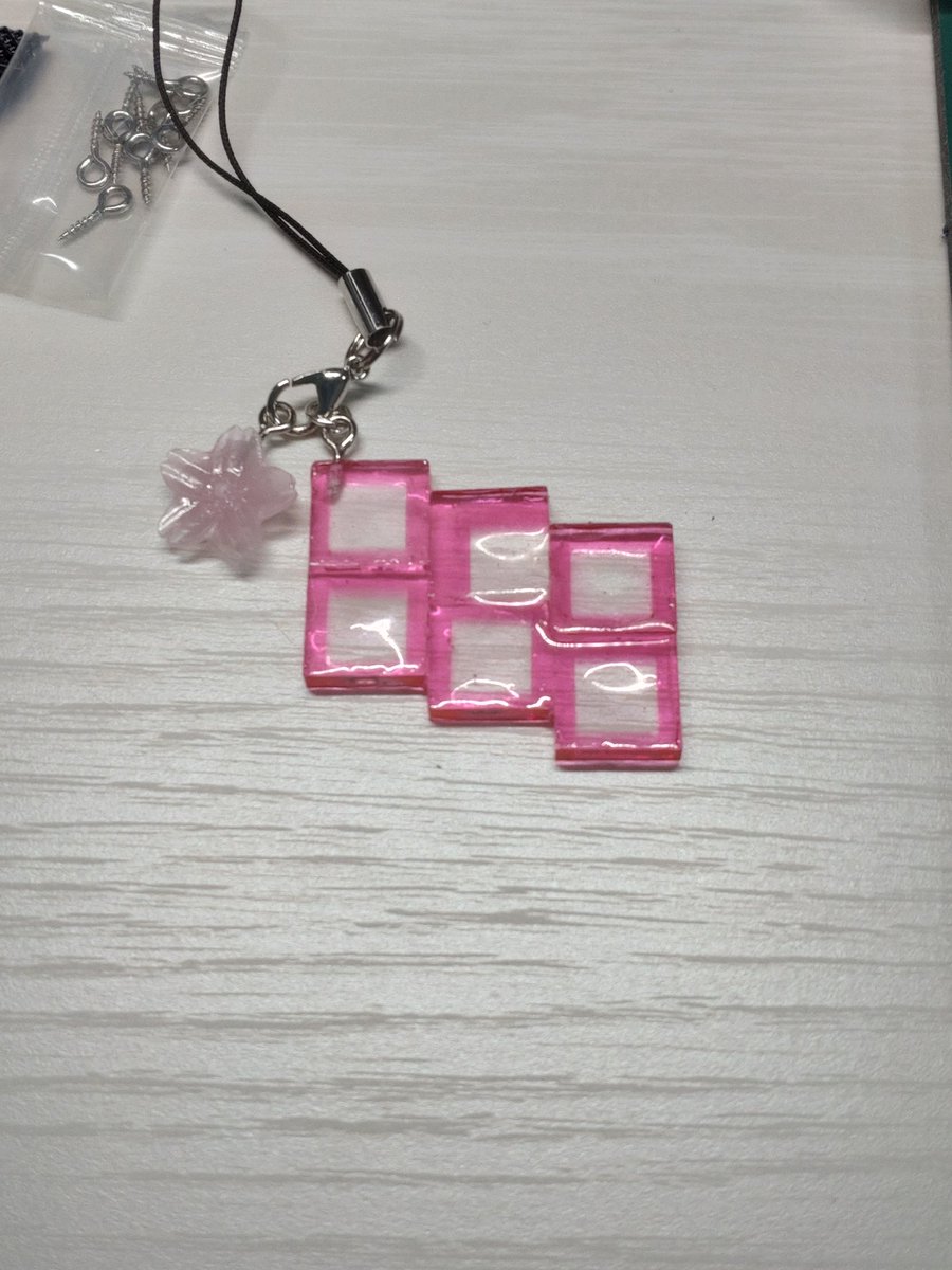 ロビン tweet media