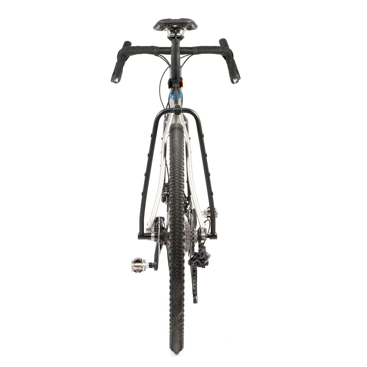 coolsten's tweet photo. Restrap Switch Rack: Award-gekrönter Bikepacking-Gepäckträger

Restraps Switch Rack, aus Aluminium (395 g), montiert sich per Steckachse, trägt 30 kg und erhielt den Design &amp; Innovation Award 2026
#gepäckträger #restrap #switchrack #outdoor #bikes

Link: https://t.co/MFCowdDEsT https://t.co/3rtLFB1kN2